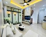 NHỈNH 6 TỶ - 40M2 - CẦU GIẤY - LÔ GÓC 3 THOÁNG - NHÀ MỚI FULL NỘI THẤT