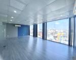 Cho thuê văn phòng sàn 40m2 nhỏ xinh view kính sáng trung tâm Phú Nhuận