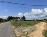 Cần bán nhanh lô đất thổ cư ngay UBND Xã Phú Ngọc. Chỉ 3.5 triệu/m2