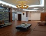 Bán căn hộ 137 Nguyễn Ngọc Vũ 125m2 4PN 2WC nhà mới đẹp đủ đồ giá 5.85 tỷ