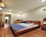 BÁN NHÀ LÊ THANH NGHỊ- TẠ QUANG BỬU. DT 52M2X5T NGÕ THÔNG KINH DOANH