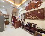 BÁN NHÀ GẦN PHỐ GIÁP BÁT – TRƯƠNG ĐỊNH, NGÕ THÔNG RẤT GẦN ĐƯỜNG Ô TÔ, MẶT TIỀN RỘNG.