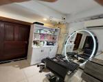 SANG NHƯỢNG SALON TÓC ĐANG HOẠT ĐỘNG ỔN ĐỊNH – GIÁ 250 TRIỆU