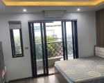Cho thuê Căn Chung cư mini giá rẻ tại Ngõ 193 Trích Sài. Ban công View toàn mặt Hồ Tây. Ch