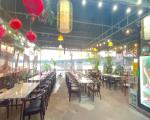 Cho thuê mặt bằng set up sẵn DT 300m2  Chuyên hàng ăn uống,nhà hàng lẩu, khu ẩm thực đông