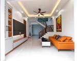 Căn góc 3 tầng phố Phú Bình ngõ rộng gần vòng xuyến Trần Hưng Đạo giá 2.15 tỷ