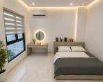 GÀ ĐẺ TRỨNG VÀNG NHÀ ĐẸP ĐỘI CẤN TT BA ĐÌNH GIÁP RANH CẦU GIẤY THANG MÁY  FULL NỘI THẤT DÒ