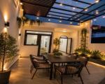 Bán nhà đẹp Q7 5 Tỷ 9, hẻm thông kinh doanh, giáp Phú Mỹ Hưng.