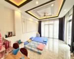 Gấp bán nhà Thủ Đức, 4 tầng, giá 7.8 tỷ, dt 68m2, gần Mt Tô Ngọc Vân.