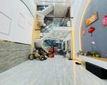 CHỈ 6.8 TỶ - NHÀ 5 TẦNG ĐÚC MỚI - 220M2 SÀN - HẺM Ô TÔ THÔNG - NGANG 4.6m Ô TÔ VÀO NHÀ -