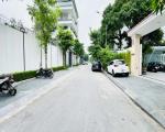 bán nhà Việt Hưng, 329m , mặt tiền 12.2m, phân lô, vỉa hè, ôtô dừng đỗ ngày đêm