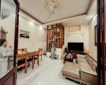 Bán nhà phố Kim Mã, DT 90 M2, 5 Tầng, Vị trí, Kinh doanh, Gía 18 tỷ.