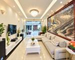 BÁN GẤP NHÀ QUÁN THÁNH PHỐ VIP BA ĐÌNH  GIÁP RANH TÂY HỒ FULL NỘI THẤT 40M X 5 TẦNG NHỈNH