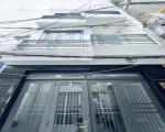 NHÀ MỚI ĐẸP - NGAY CHỢ PHẠM VĂN HAI - 3 TẦNG ĐÚC 3.8 x4.7 CÓ 2PN 3WC - GIÁ CHỈ 3.x