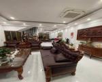 Bán nhà Điện Biên Phủ, 130m2, 4 tầng, mặt tiền 6.1m, 68 tỷ, ngõ ô tô vào nhà, kinh doanh