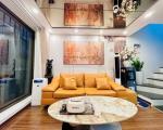 Hiếm nhà bán Cửa Bắc giá rẻ nhất phố, kinh doanh sầm uất 140 m hơn 40 tỷ