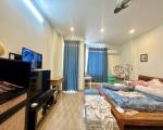 Gấp bán nhà Thủ Đức, dt 200m2, Mặt phố thời trang Võ Văn Ngân.
