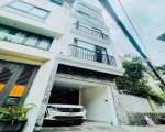 Bán nhà Ngọc thụy 11 tỷ 40m ô tô gara,thang máy,sổ đỏ Long Biên